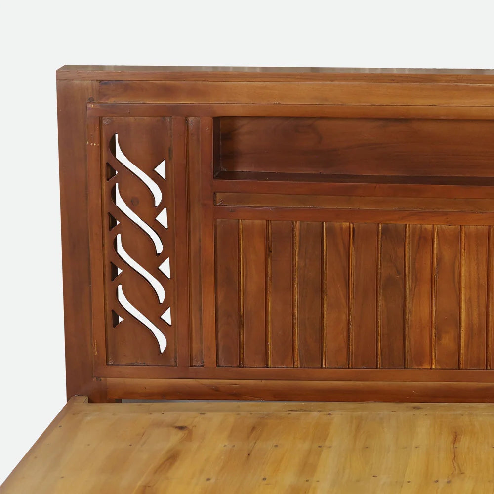 MAARK QUEEN SIZE BED (5*6.25) WCF
