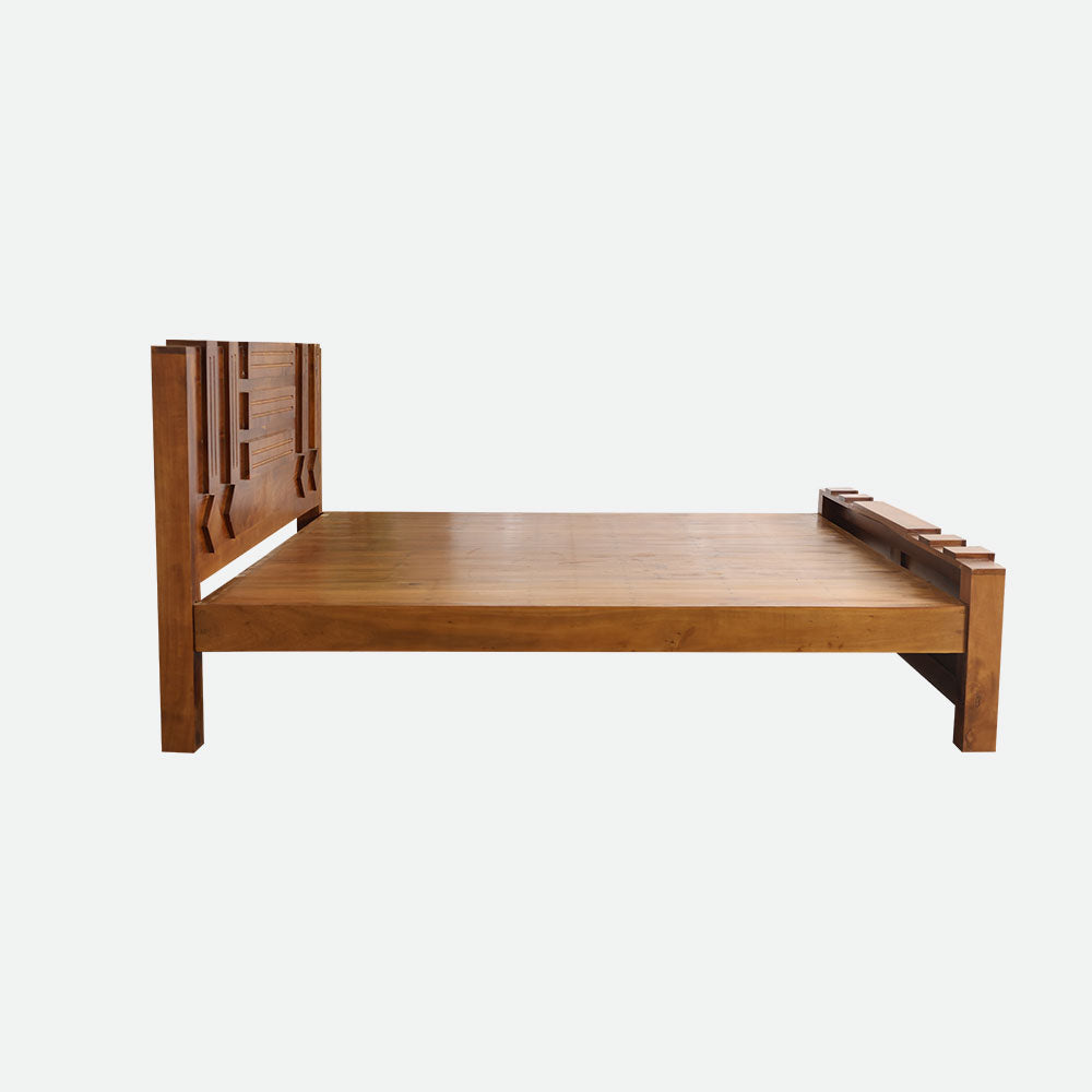 MAARK KING SIZE BED (6*6.25) AK-08 WCF