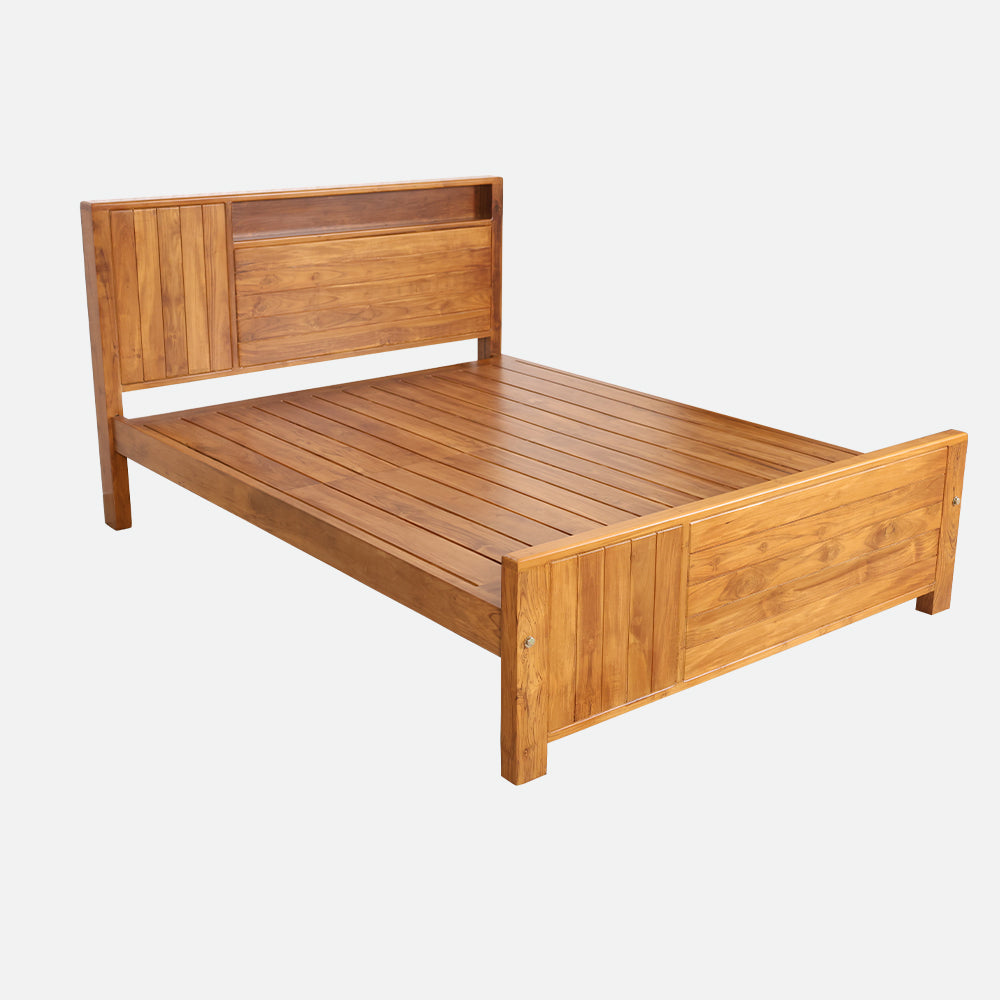 MAARK QUEEN SIZE BED (5*6.25) 225 DC