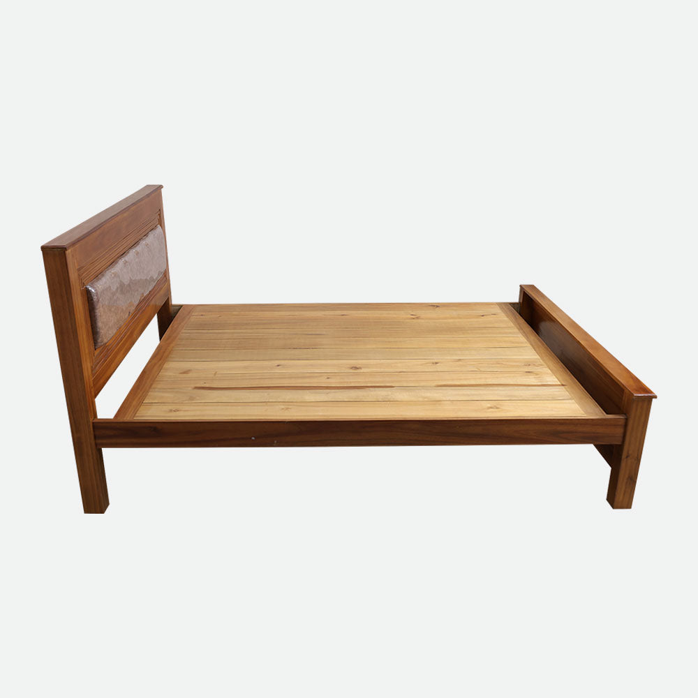 MAARK QUEEN SIZE BED (5*6.25) 111 DC