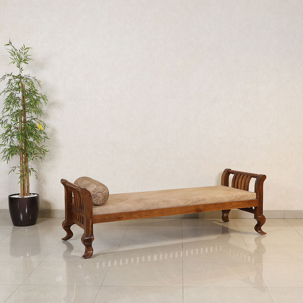 MAARK WOODEN DAY BED KERAWANG GI