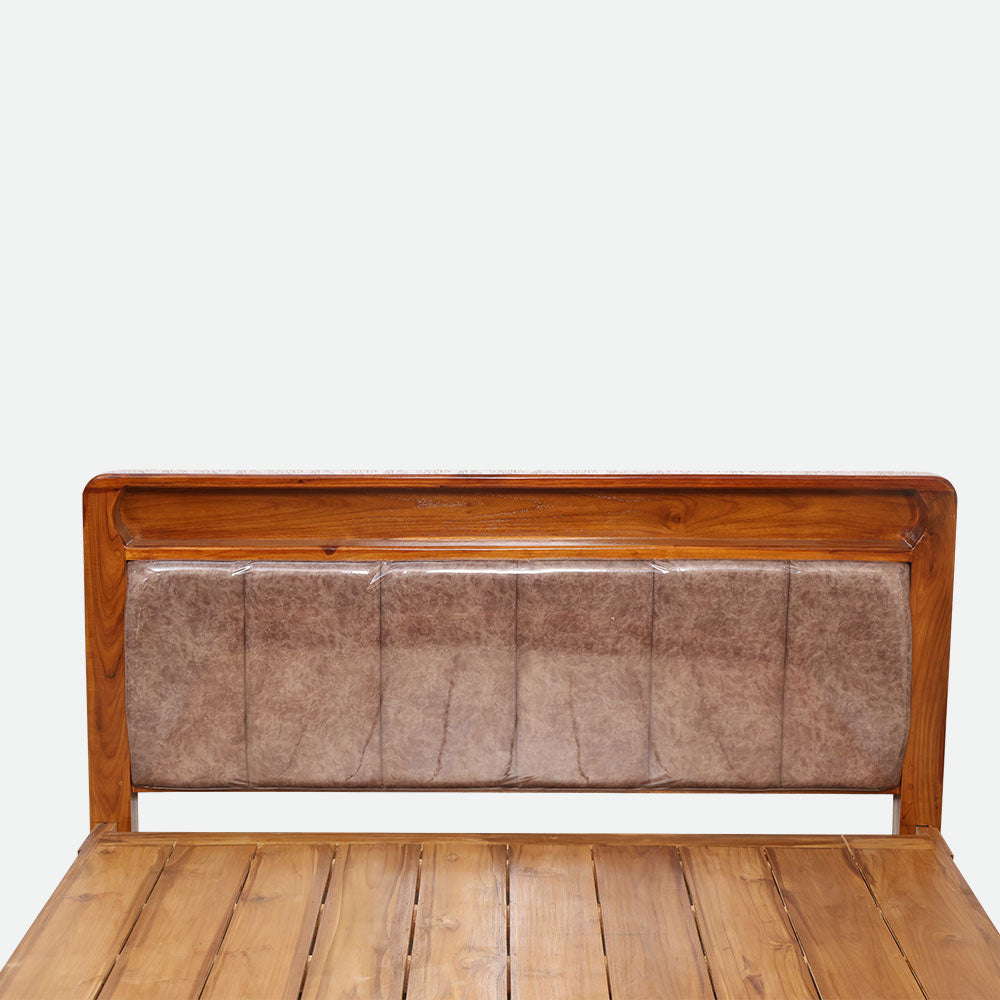 MAARK QUEEN SIZE BED (5*6.25) CUSHION WCF