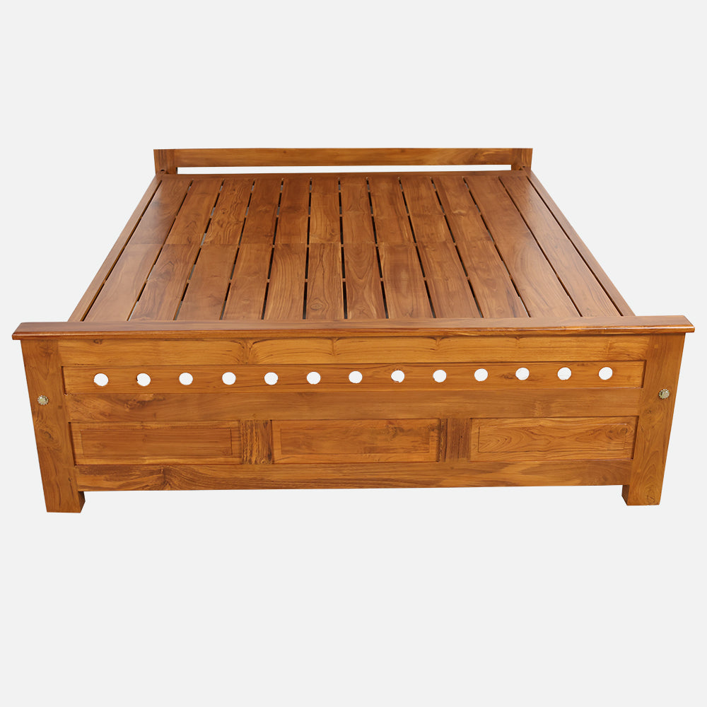 MAARK QUEEN SIZE BED (5*6.25) 117  DC