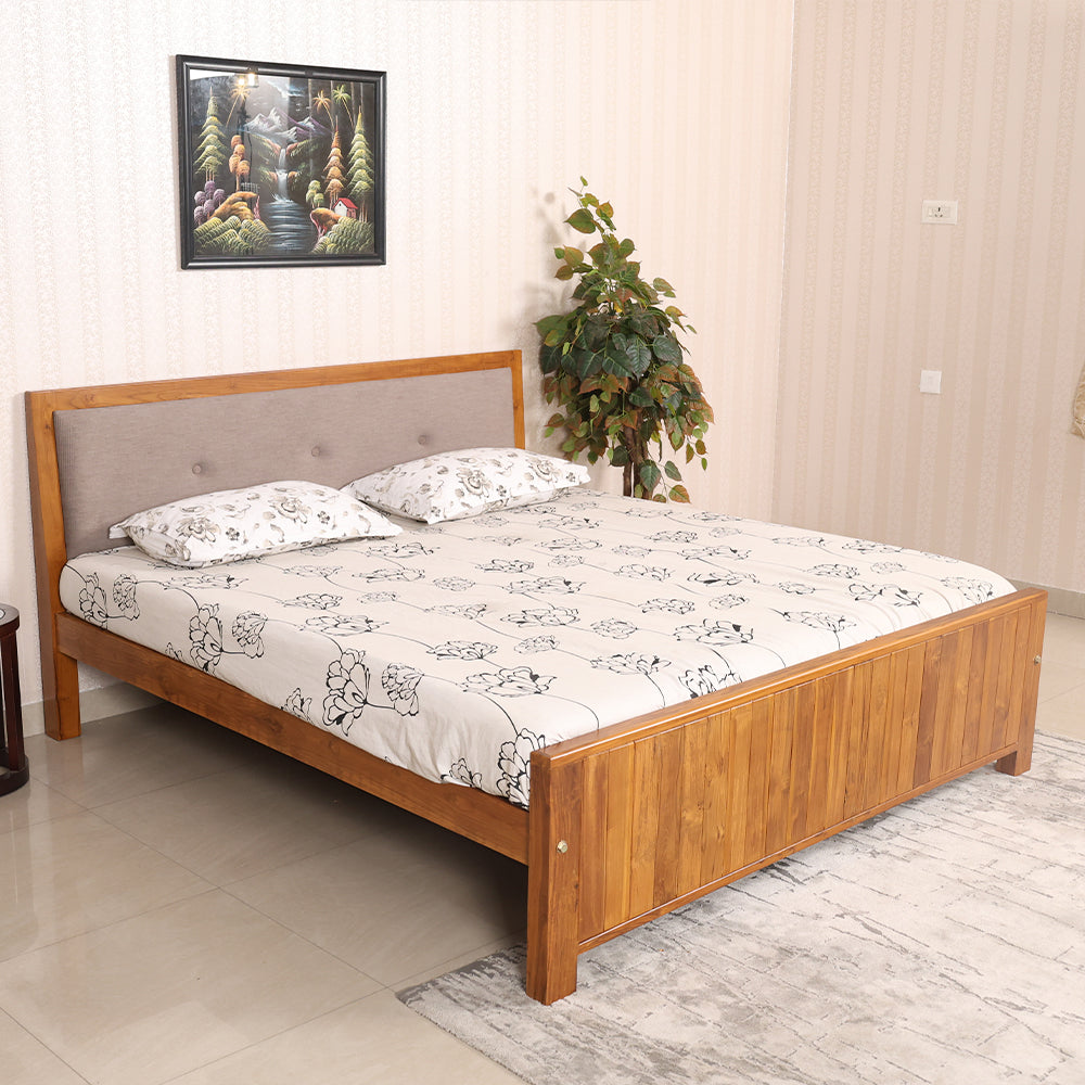 MAARK QUEEN SIZE BED (5*6.25) 242  DC
