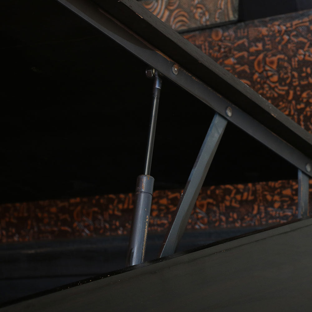 MAARK DOUBLE BED WITH CUSHION STORAGE  (4*6.25) MAESTRO CUSTOMIZED