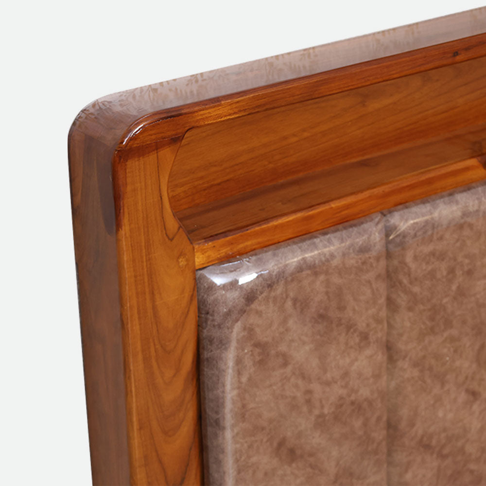 MAARK QUEEN SIZE BED (5*6.25) CUSHION WCF