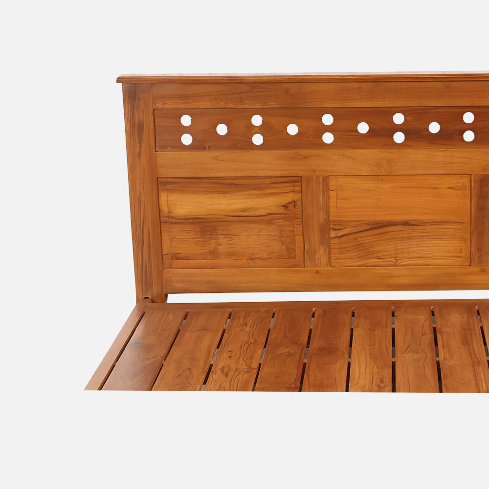 MAARK QUEEN SIZE BED (5*6.25) 117  DC