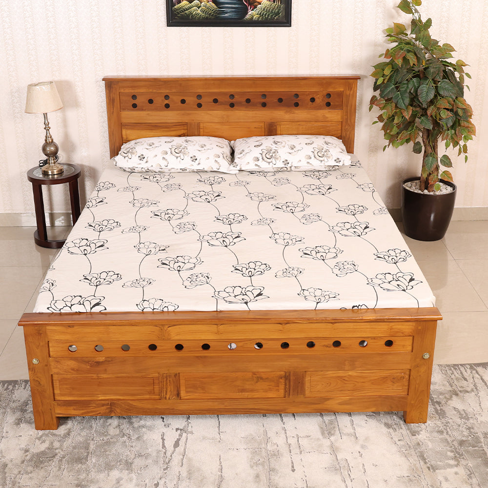 MAARK QUEEN SIZE BED (5*6.25) 117  DC