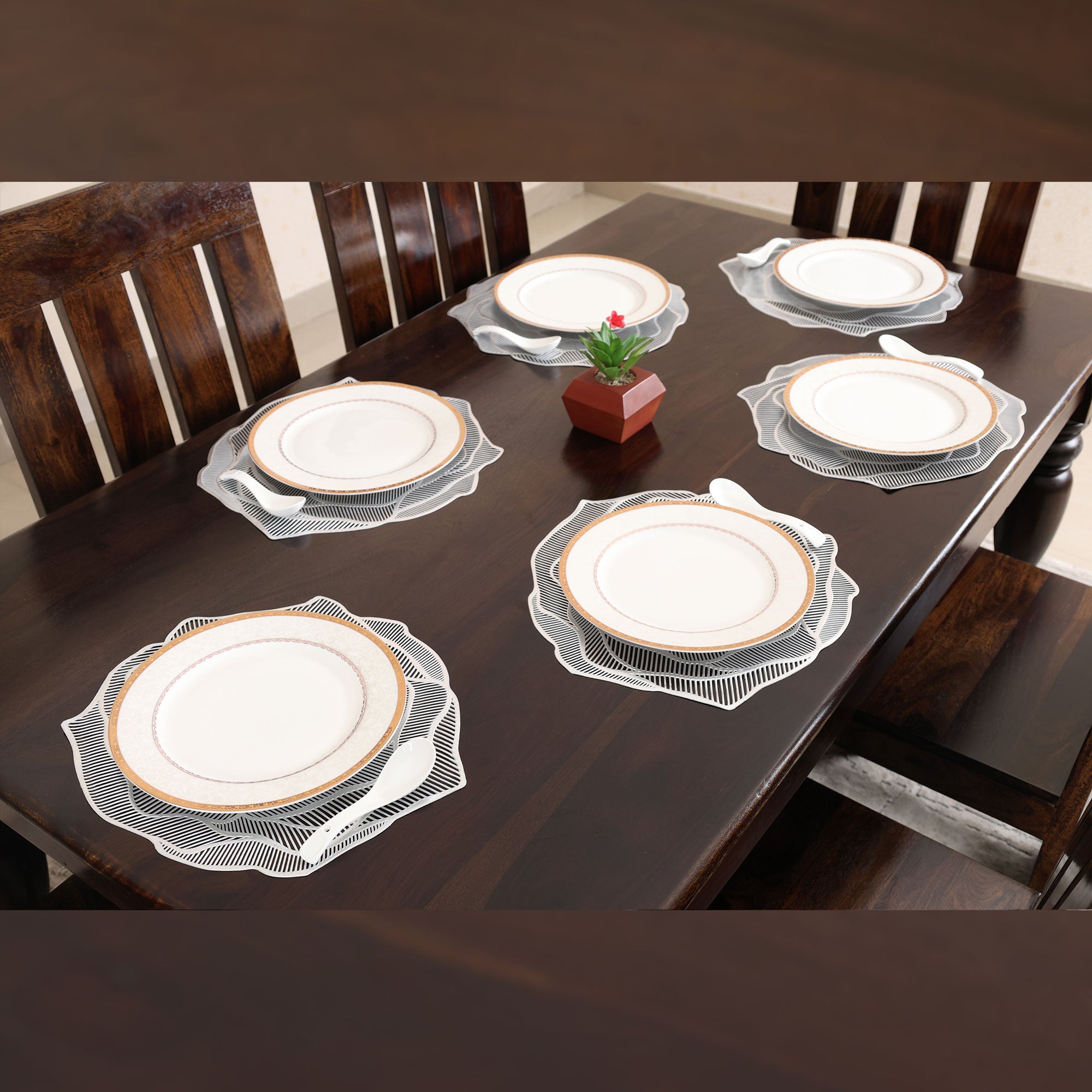 MAARK LEATHER PLACE MAT ROUND @18% CC
