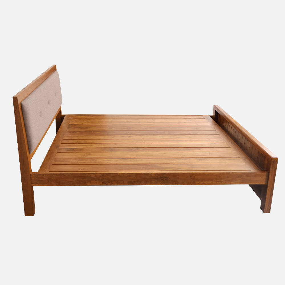 MAARK QUEEN SIZE BED (5*6.25) 242  DC